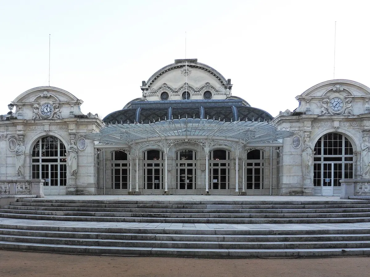 L'opéra et le parc des Sources à Vichy