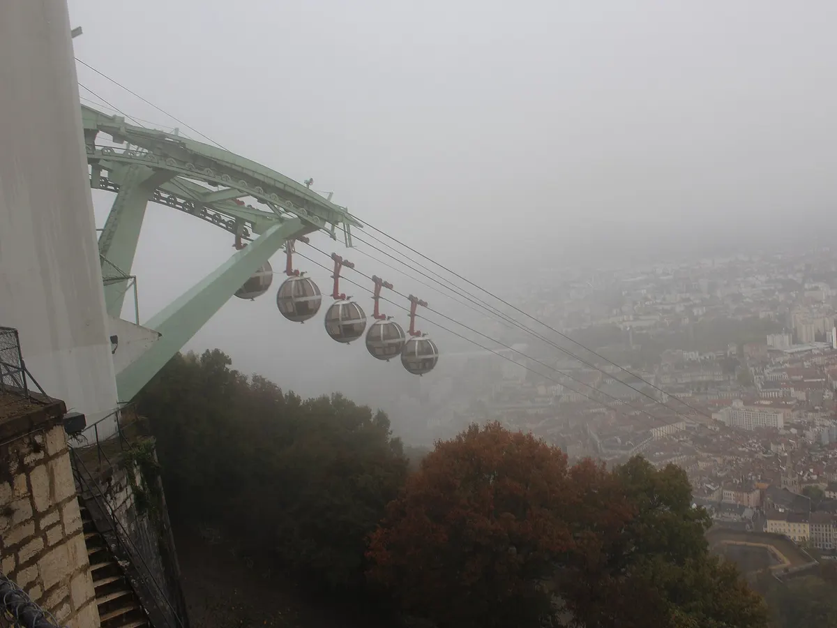 Les bulles du téléphérique de la Bastille à Grenoble
