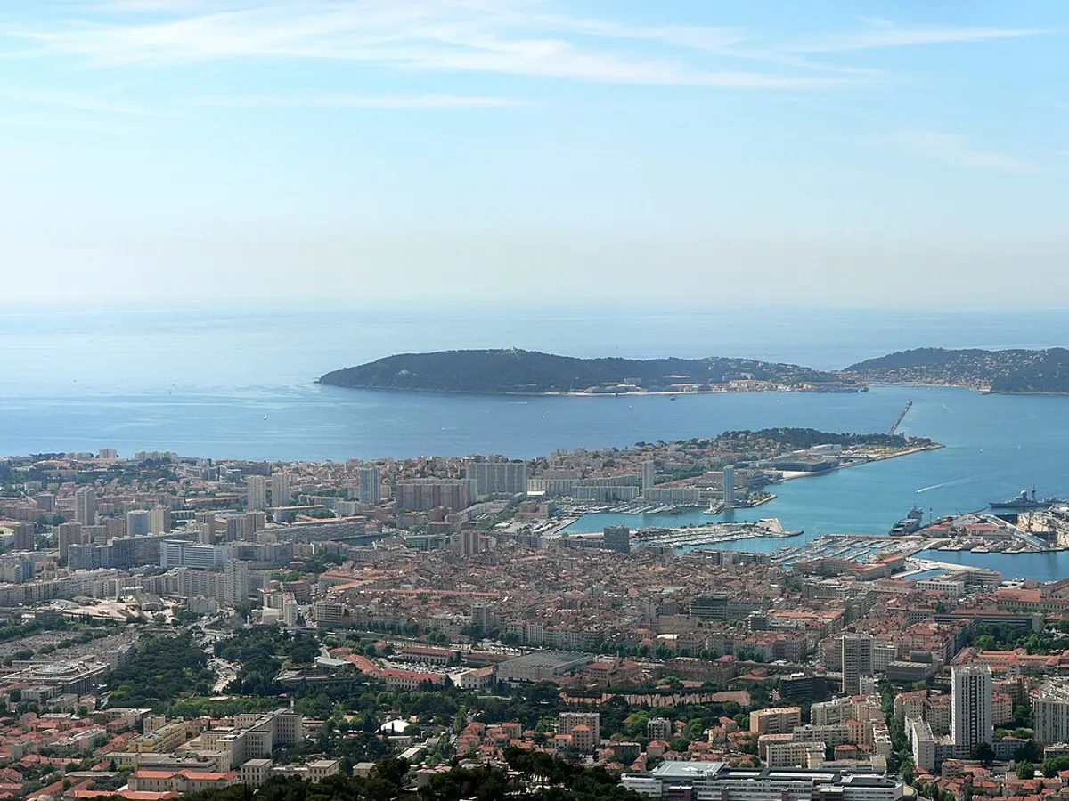 La rade de Toulon vue du mont Faron